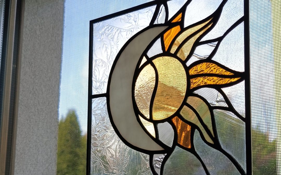 Słońce i księżyc. Przeciwieństwo czy dopełnienie?